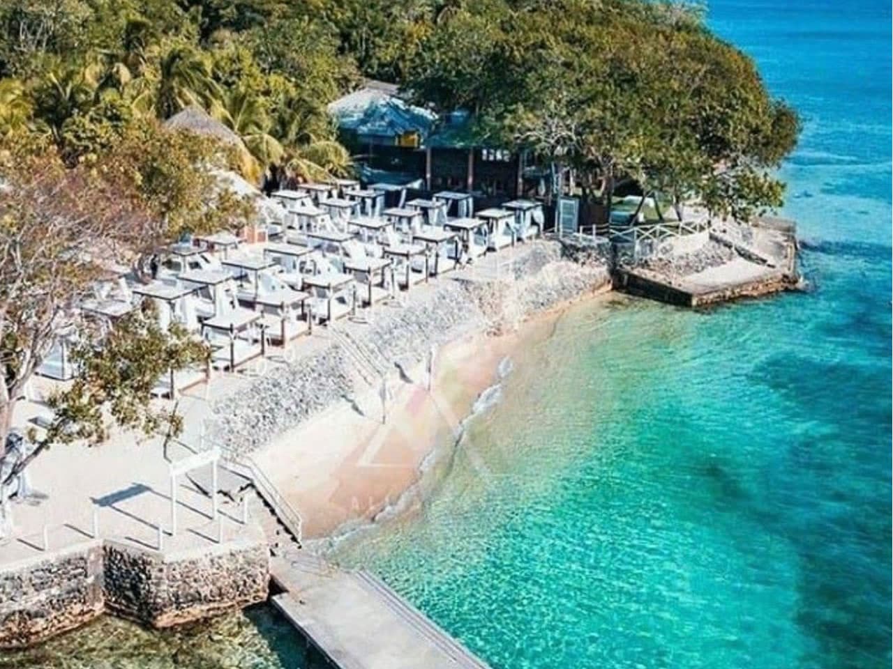 Bora Bora Beach Club