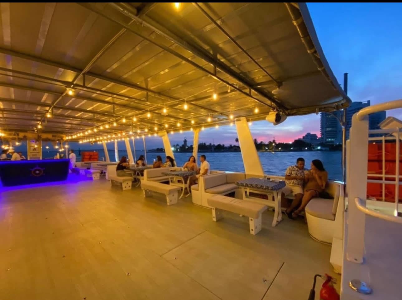 Catamarán San Juan - Vista 6