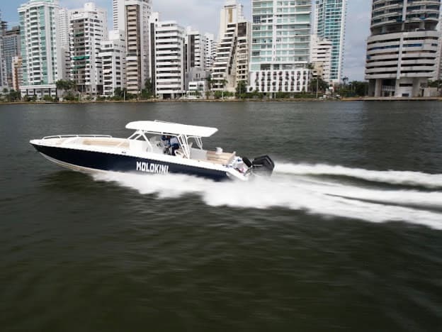 Bote Malokini 42 Pies - Vista 2