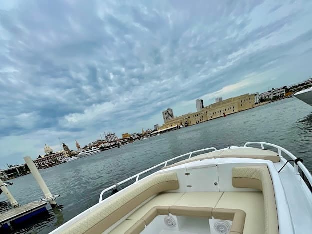 Bote Malokini 42 Pies - Vista 6